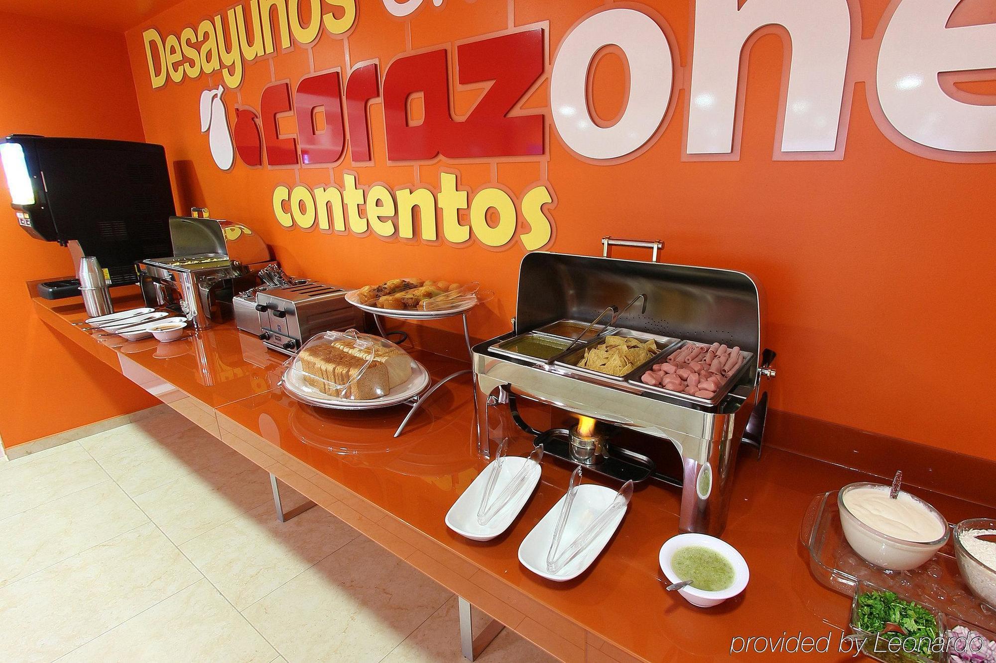 One La Paz Hotel Étterem fotó